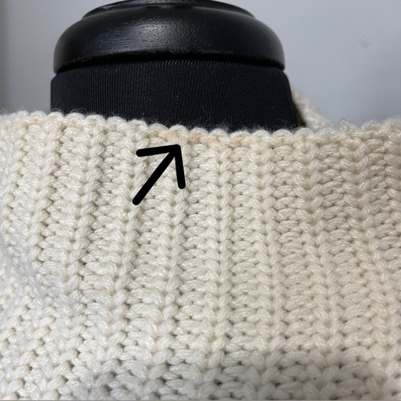 Lost + Wander Sweater Wide Sleeve Red Stripes - Picture 6 of 10